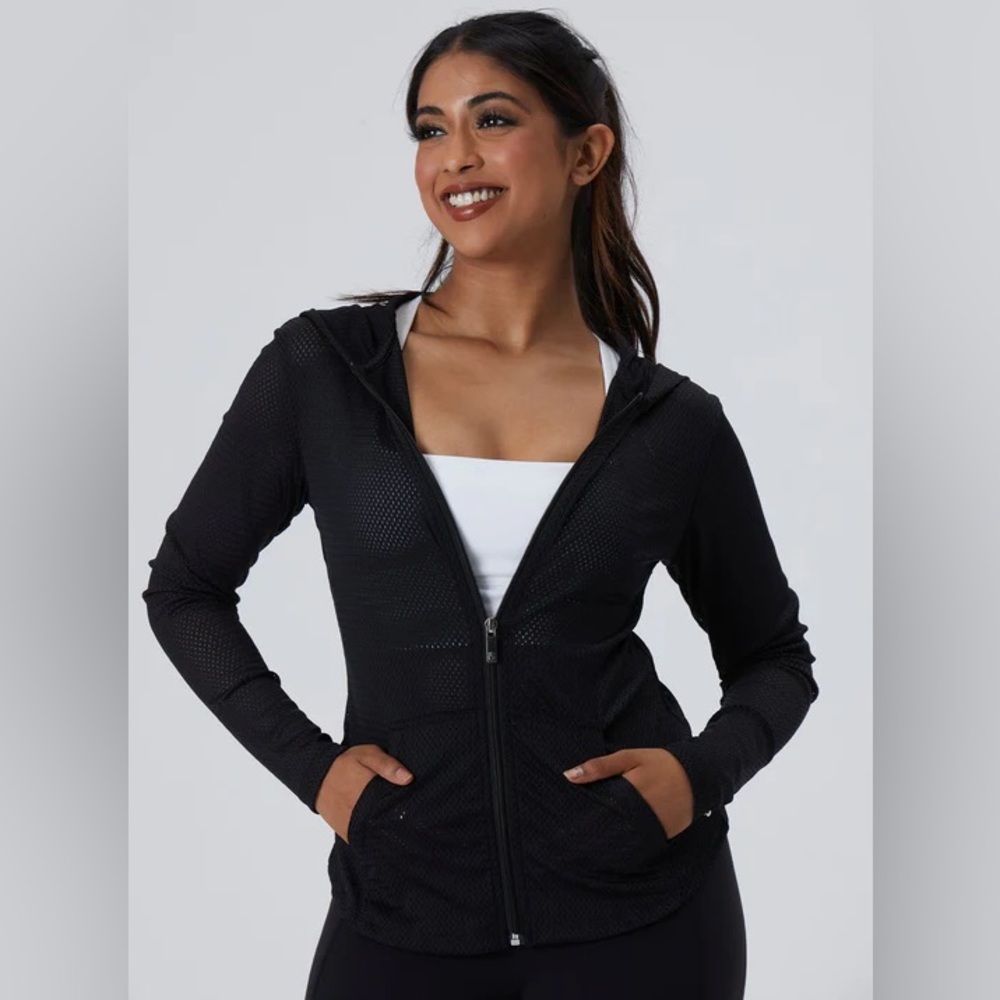 Like new spice jacket from Buffbunny!! In black :)